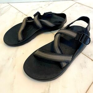 Chaco, men’s black gray straps arch support outdoor hiking walking comfort shoe